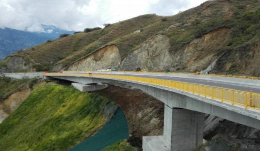 Construcciones El Condor '4G' Highway Project