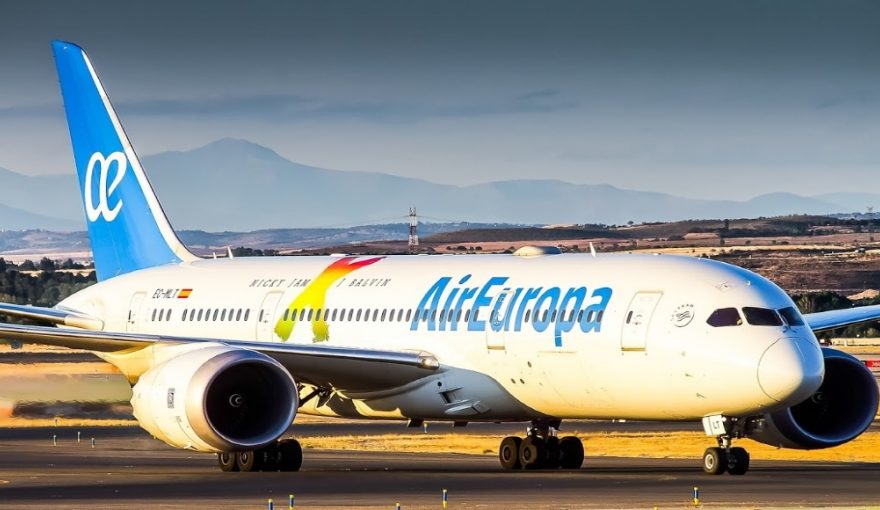 Air Europa Boeing 787 'Dreamliner' Serving Medellin