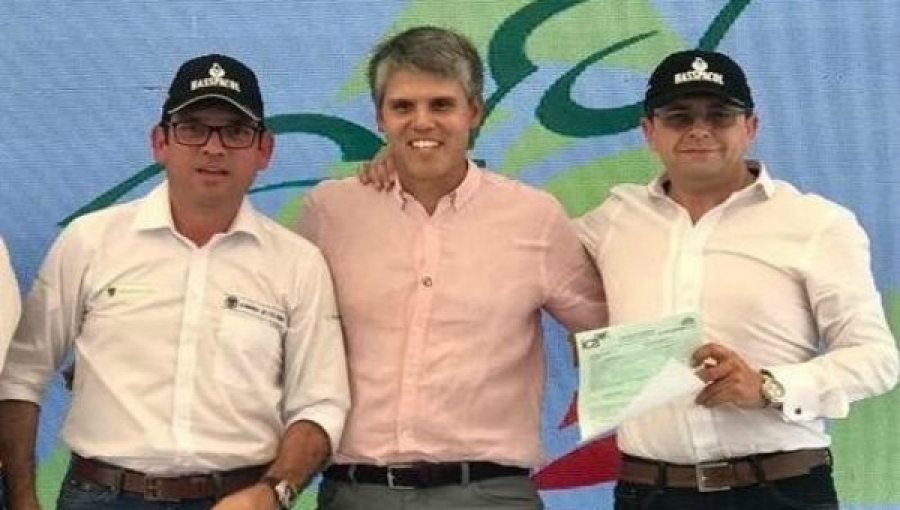 Left to right: Guillermo Zuluaga, Colombia Secretary of Agriculture; Ricardo Uribe, CEO, Cartama; Jose Luis Gonzalez, Commercial Director, Hasspacol